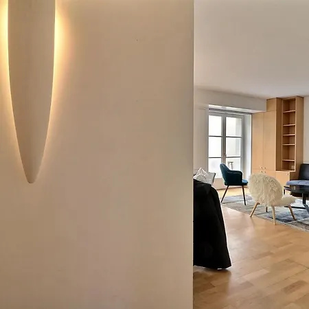 Apartment 1er - Street Bourdonnais - Louvre Paris